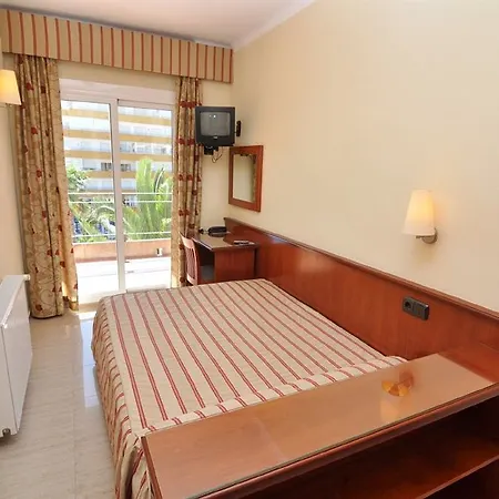 Montecarlo & Wellness Отель 4*